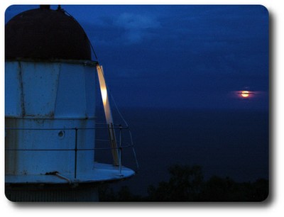 Moon-rise from Grassy Hill