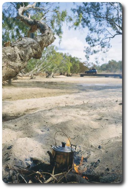 Billy on boil, Archer River, Queensland